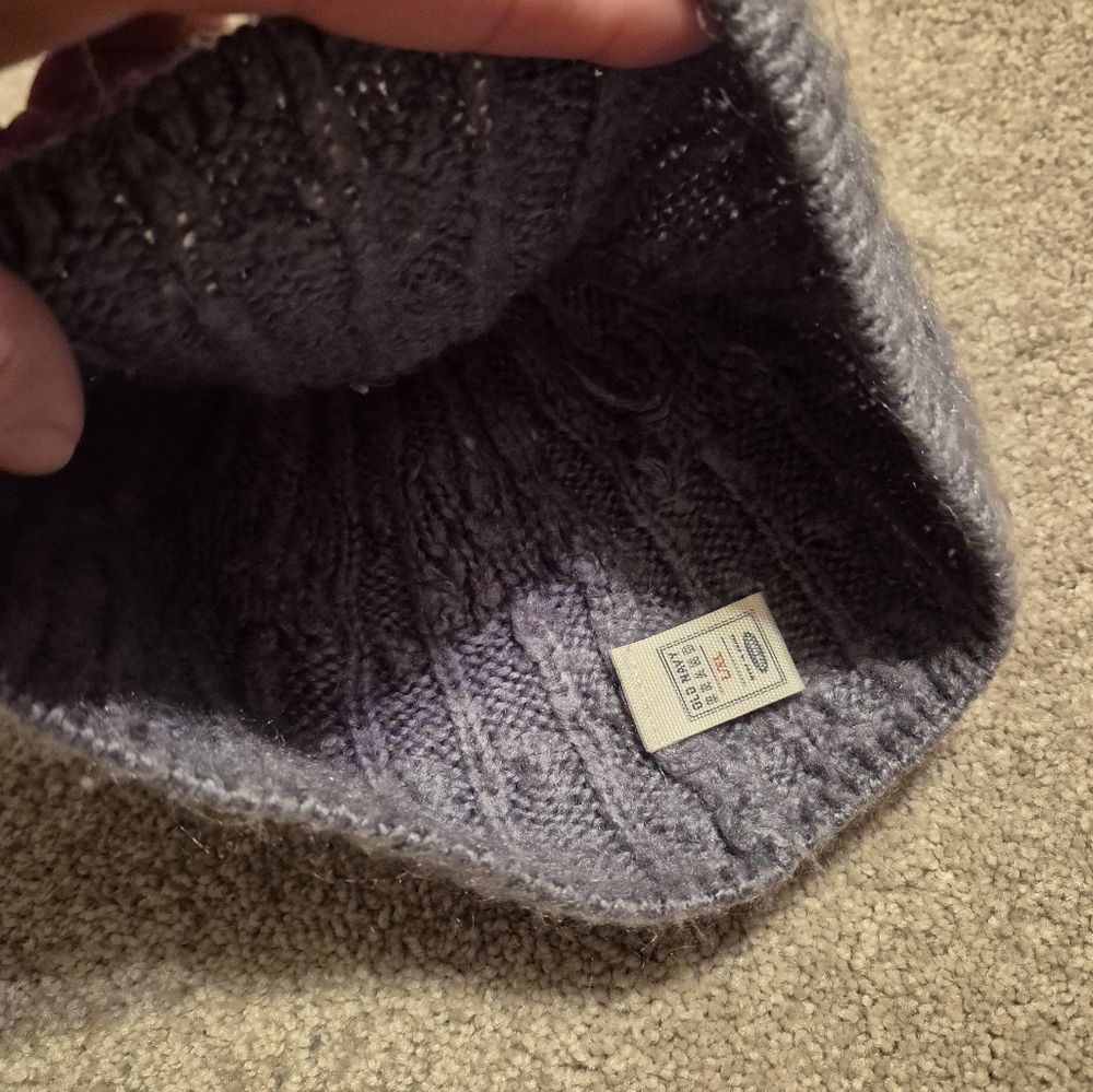 ❤️🔥Old Navy Brand L/XL Soft Gray Knit Womens Beanie Hat - Picture 3 of 5